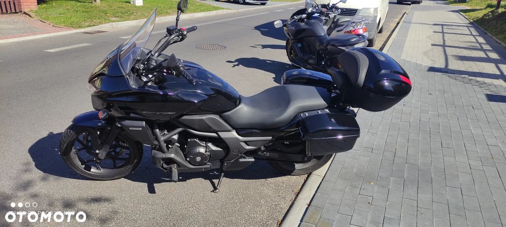 Honda CTX - 3