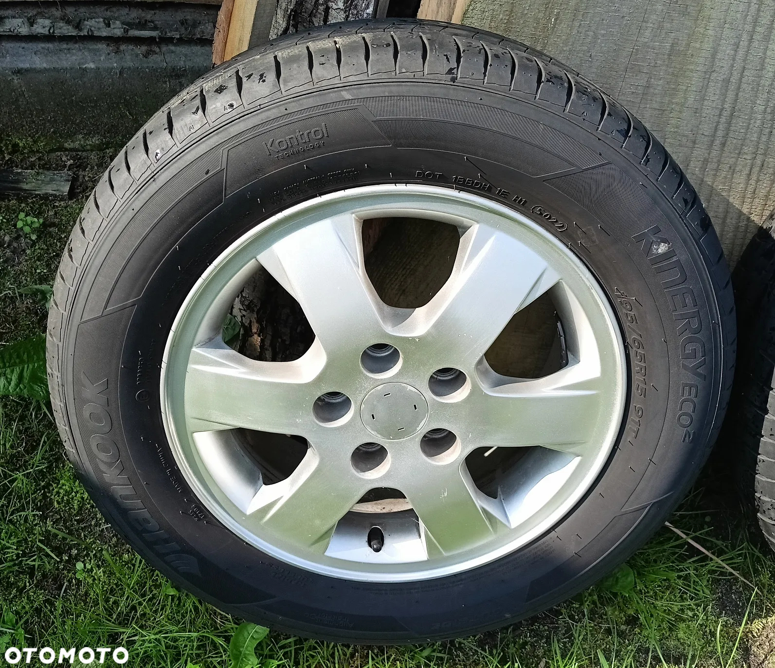 Sprzedam felgi aluminiowe (Opel Vectra B) - 6Jx15H2 / ET49) ) - 2