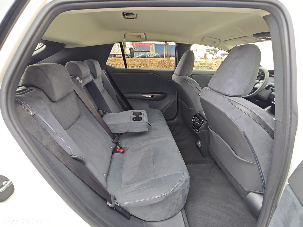 Lexus RZ 450e Omotenashi DIRECT4 - 16