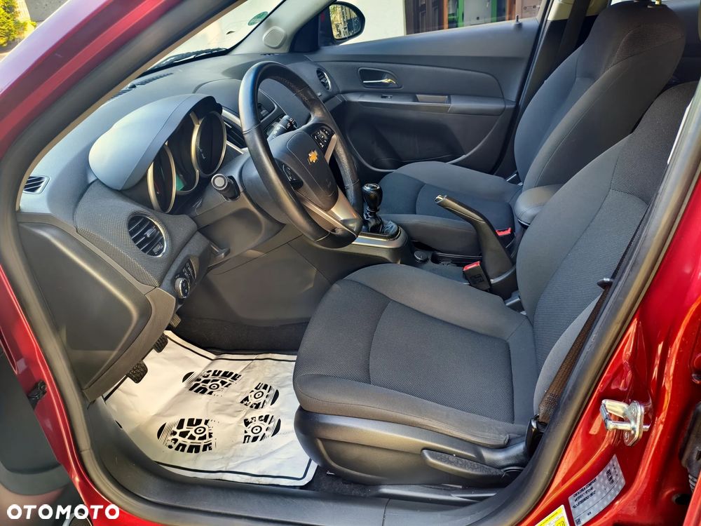 Chevrolet Cruze 1.8 LT+ - 22
