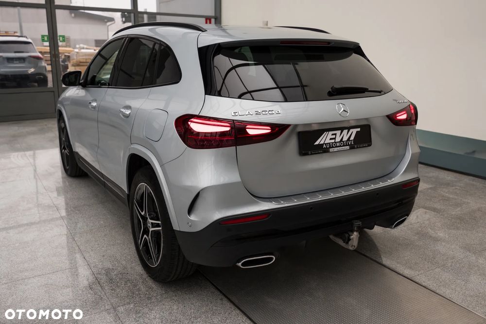Mercedes-Benz GLA 200 d 4-Matic AMG Line - 7