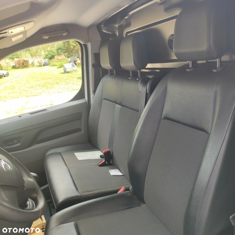 Opel Vivaro - 8