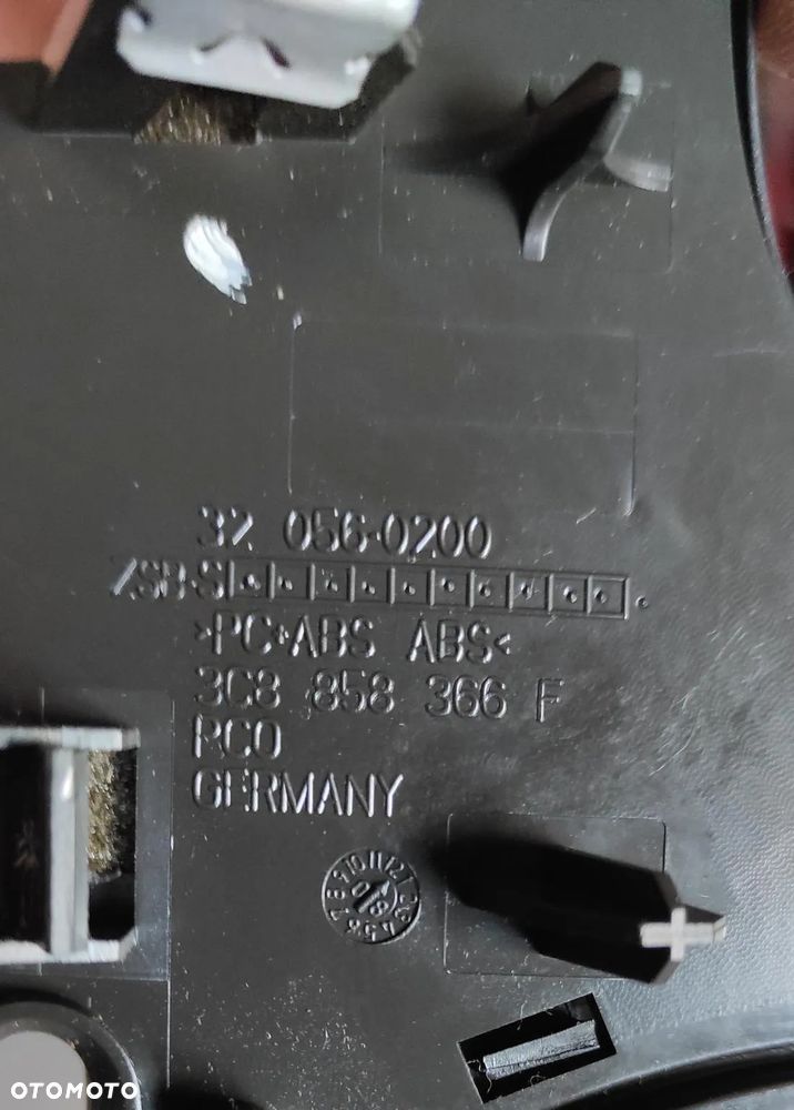 PASSAT B6 LIFT B7 RAMKA DEKOR DESKI OBUDOWA LICZNIKA 3C8858366F - 4