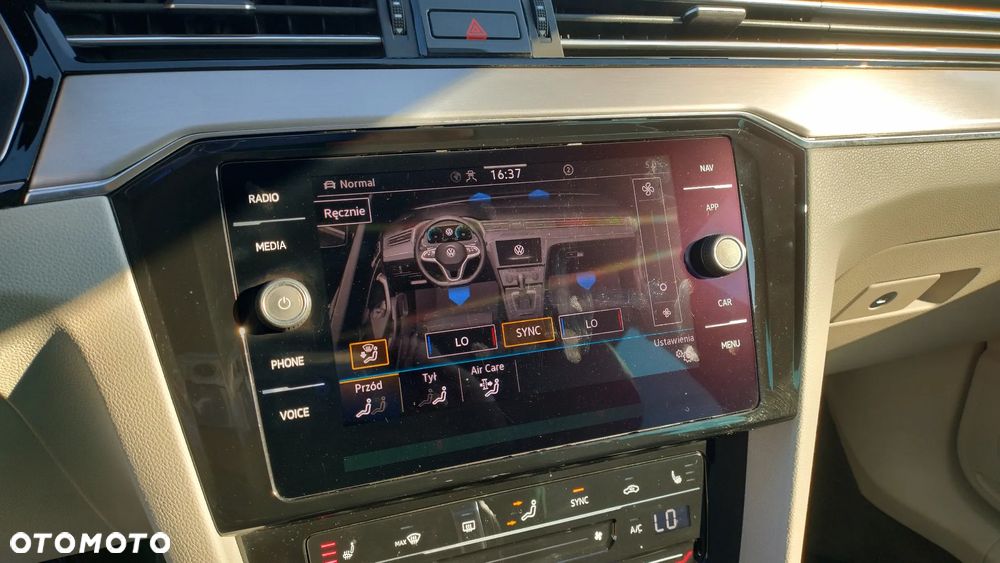 Volkswagen Passat 2.0 TDI 4Mot Elegance DSG - 28