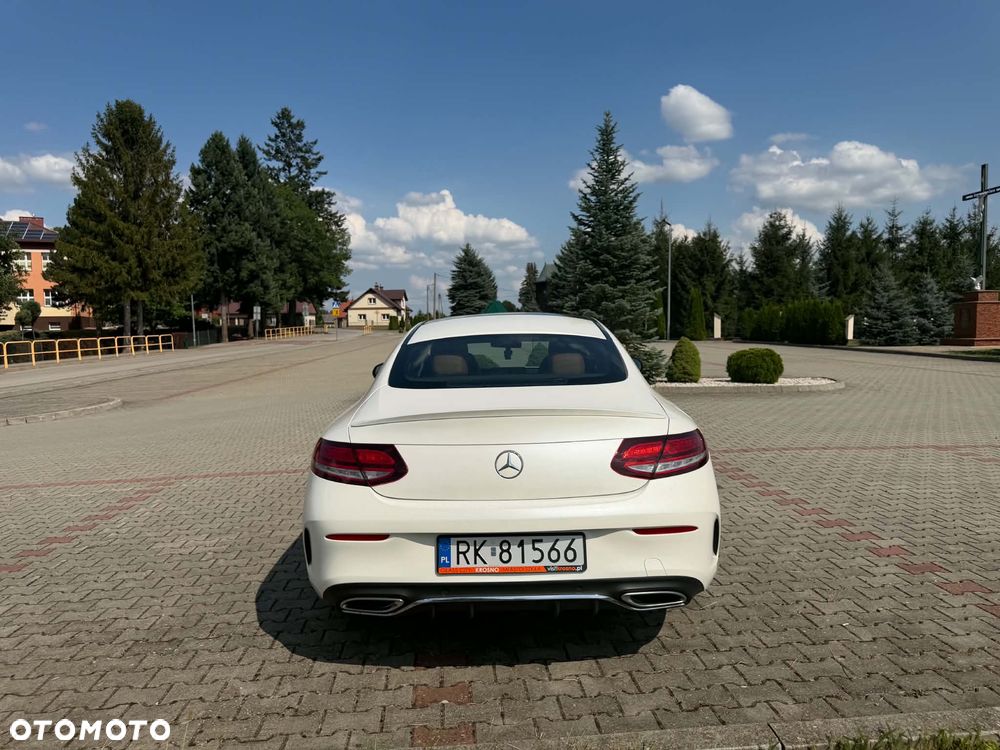 Mercedes-Benz Klasa C 300 9G-TRONIC - 7