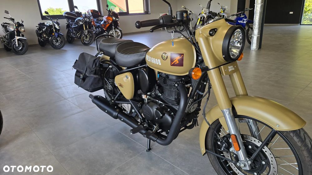 Royal Enfield Classic - 22