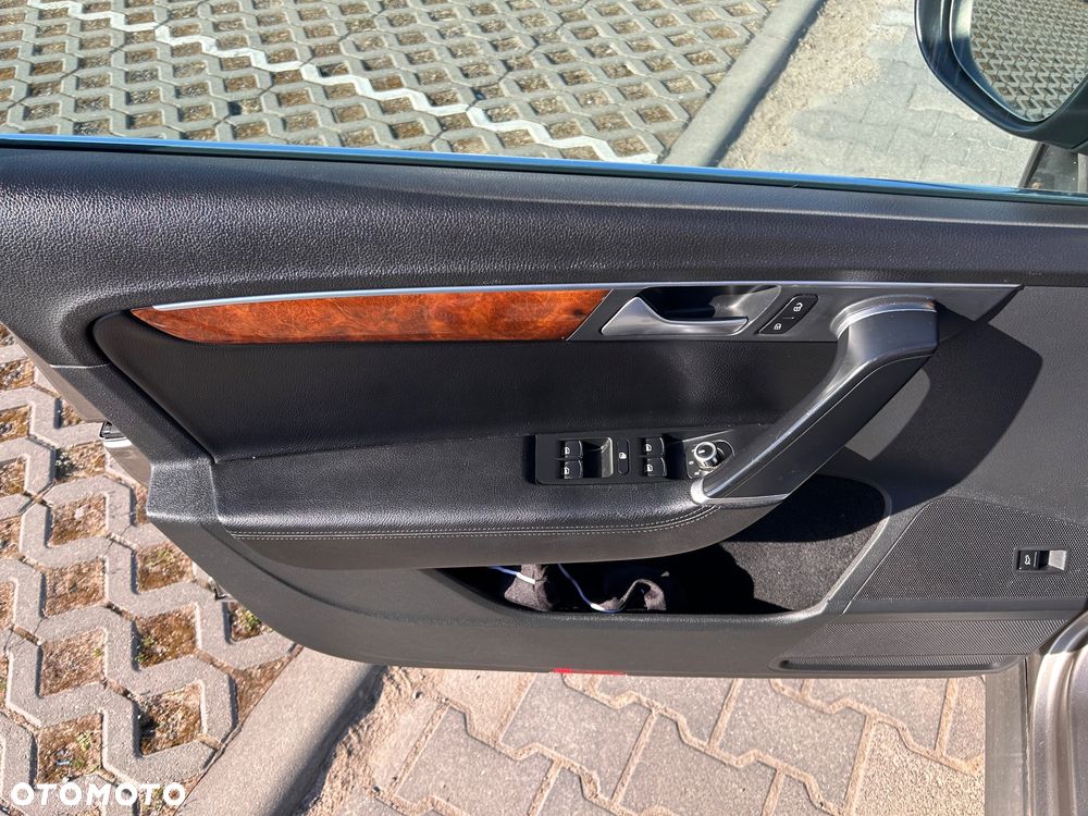 Volkswagen Passat 2.0 Blue TDI SCR Highline - 21