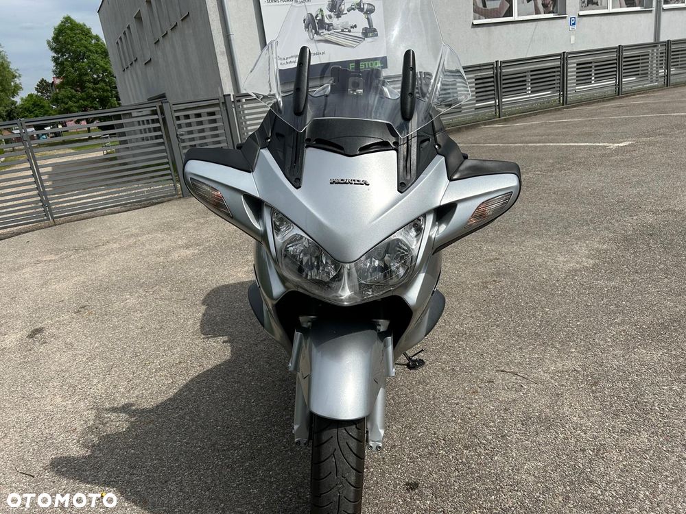 Honda ST - 12