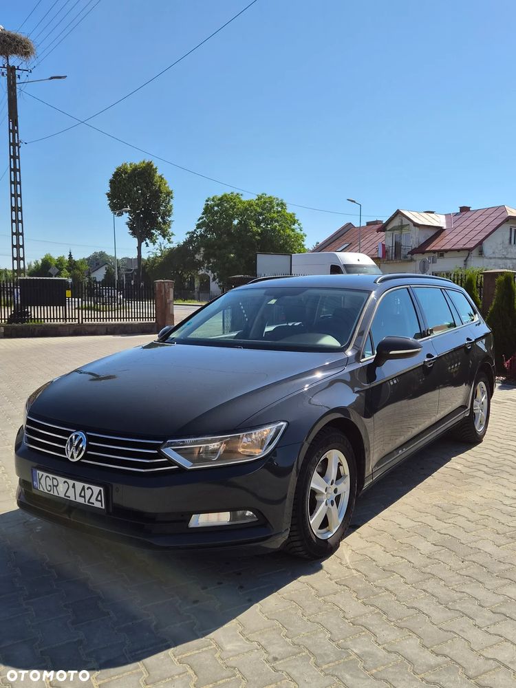 Volkswagen Passat 2.0 TDI (BlueMotion Technology) Trendline - 1