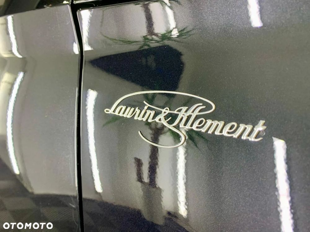 Skoda Superb 2.0 TDI L&K DSG - 13