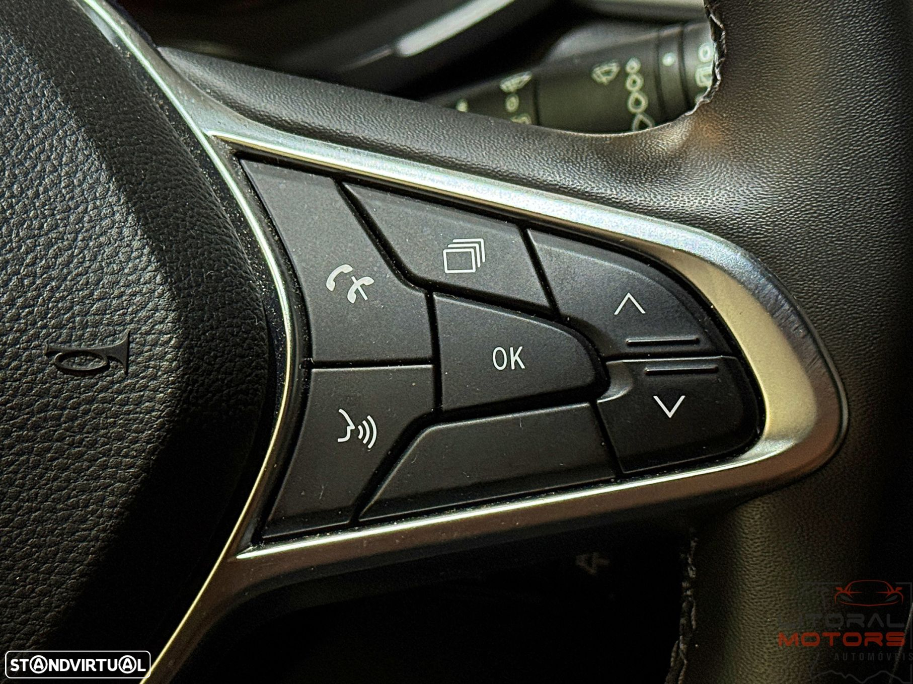 Renault Captur 1.0 TCe Exclusive - 24