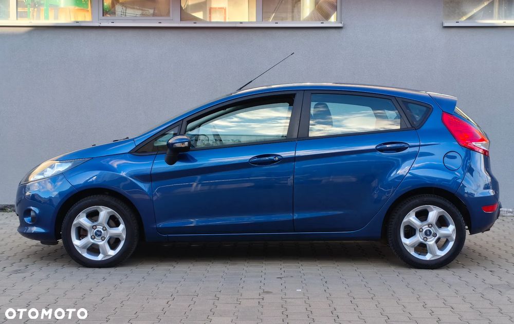 Ford Fiesta 1.25 Celebration - 3