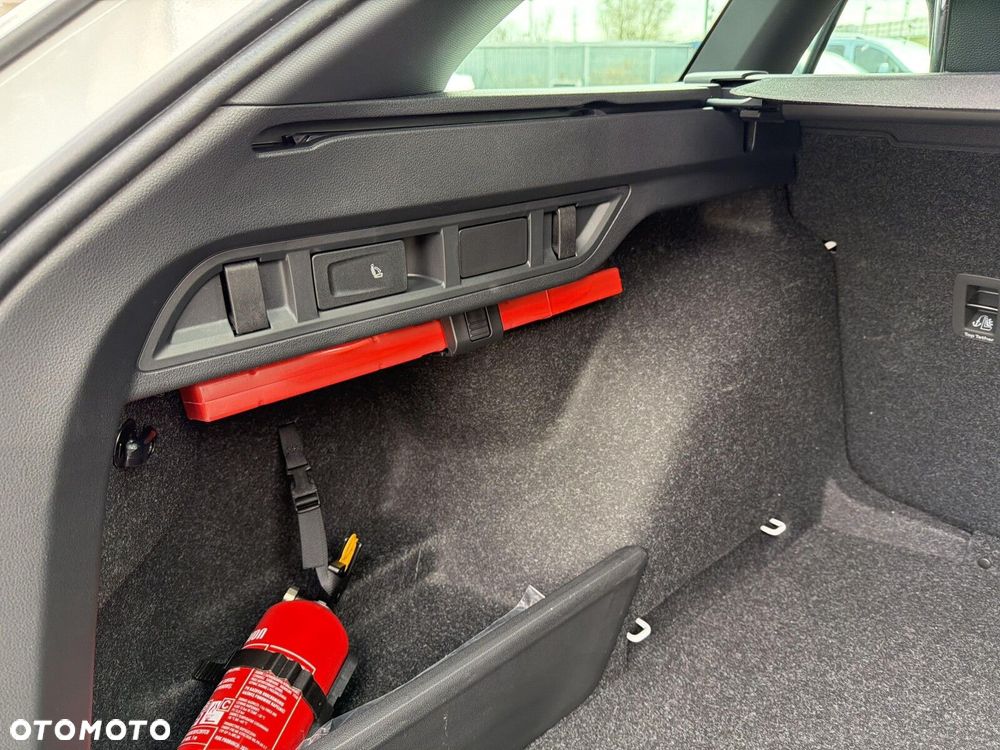 Skoda Octavia 1.5 TSI mHEV Sportline DSG - 28