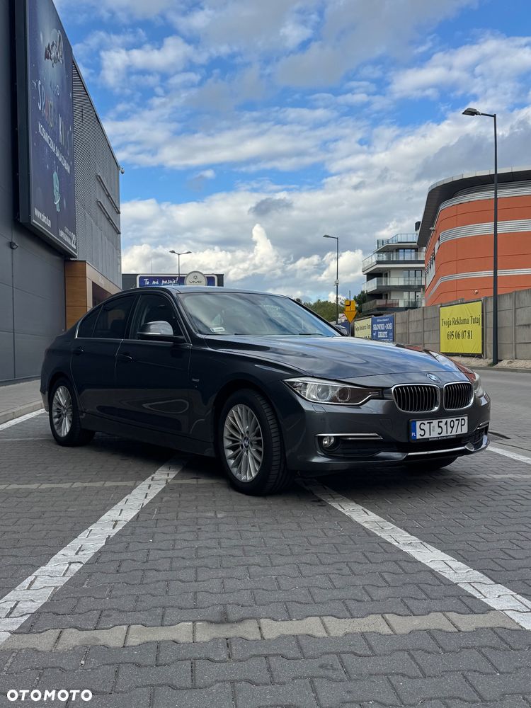 BMW Seria 3 318d Luxury Line - 5