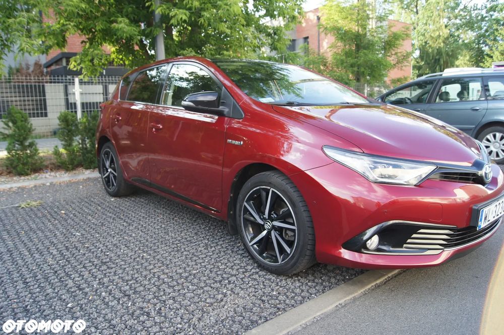 Toyota Auris Hybrid 135 Selection - 17