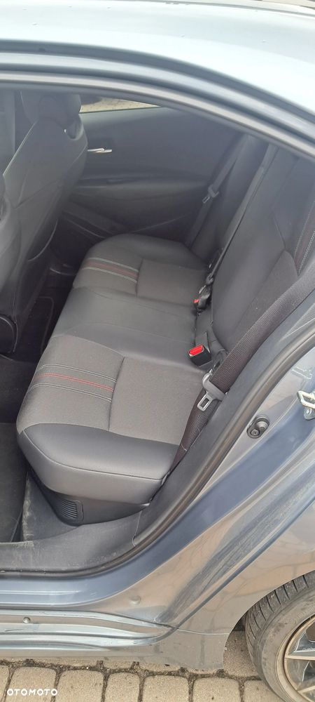 Toyota Corolla 1.8 Hybrid GR Sport Dynamic - 11
