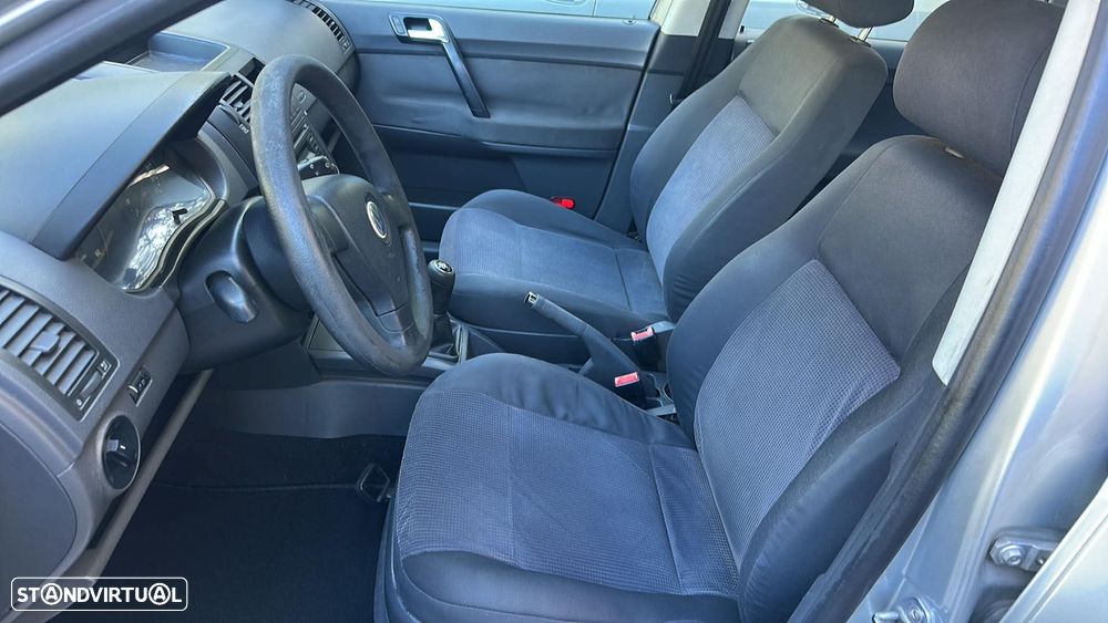 VW Polo 1.4 TDi Confortline - 12