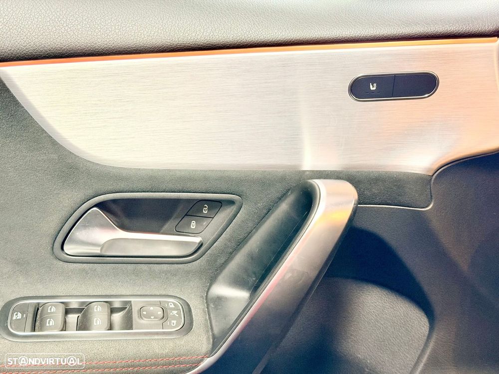 Mercedes-Benz A 160 AMG Line - 35