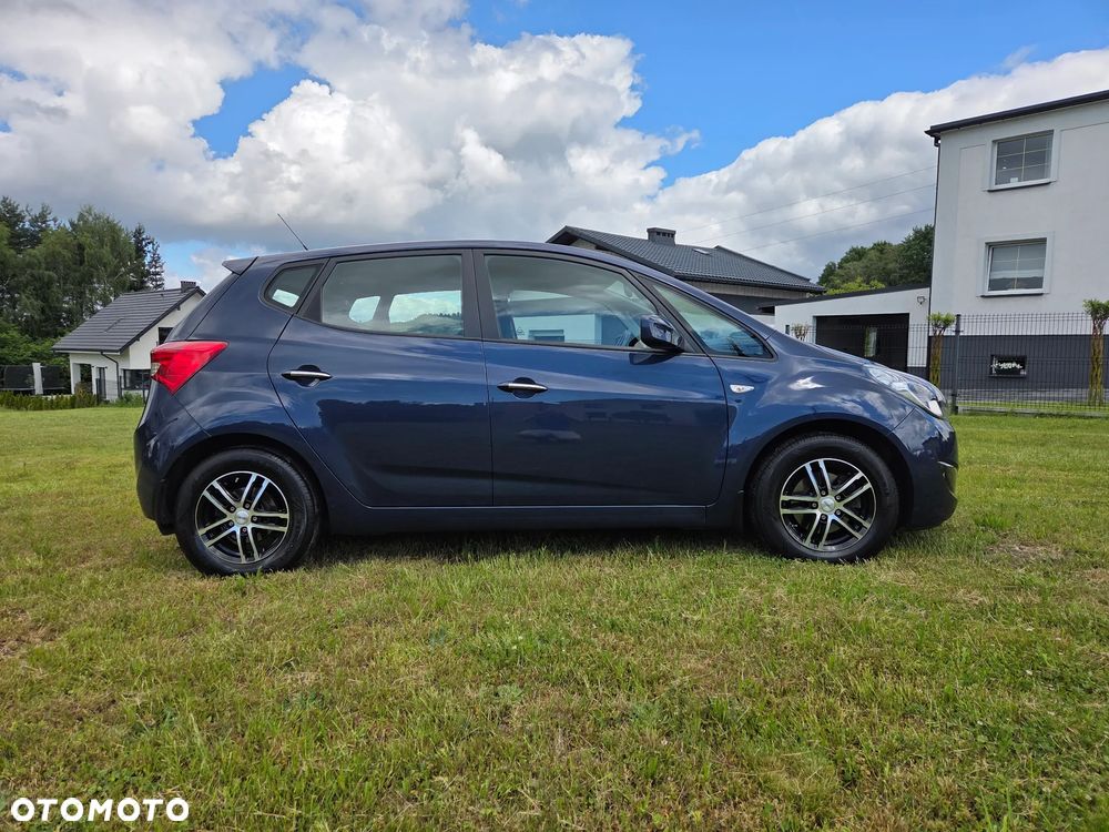 Hyundai ix20 1.4 blue - 4