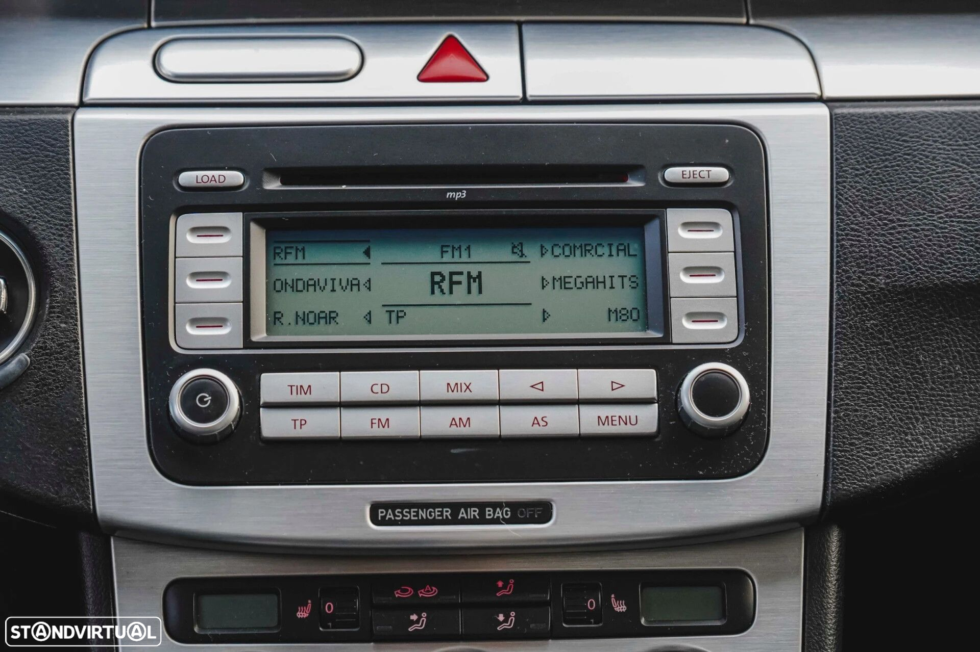 VW Passat - 30