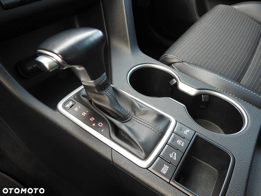 Kia Sportage 1.7 CRDI 2WD ISG Dream-Team Edition - 24