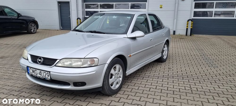 Opel Vectra 1.6 Comfort - 2