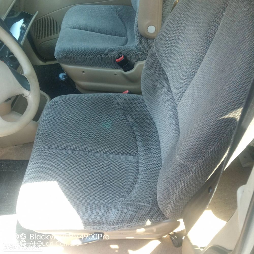 Chrysler Voyager 2.5 TD SE - 5