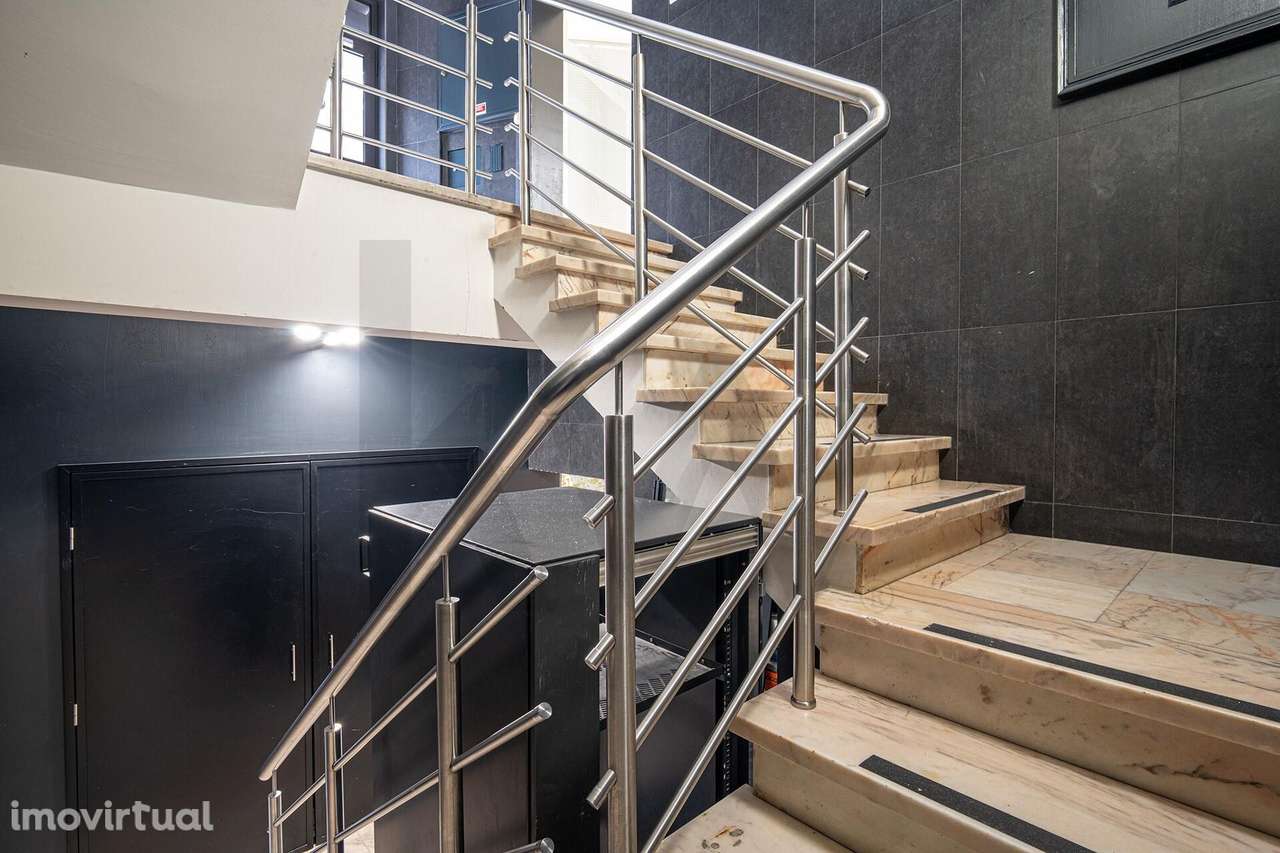 Escritório, 300 m2, em Linda-a-Velha, Oeiras - Grande imagem: 3/7