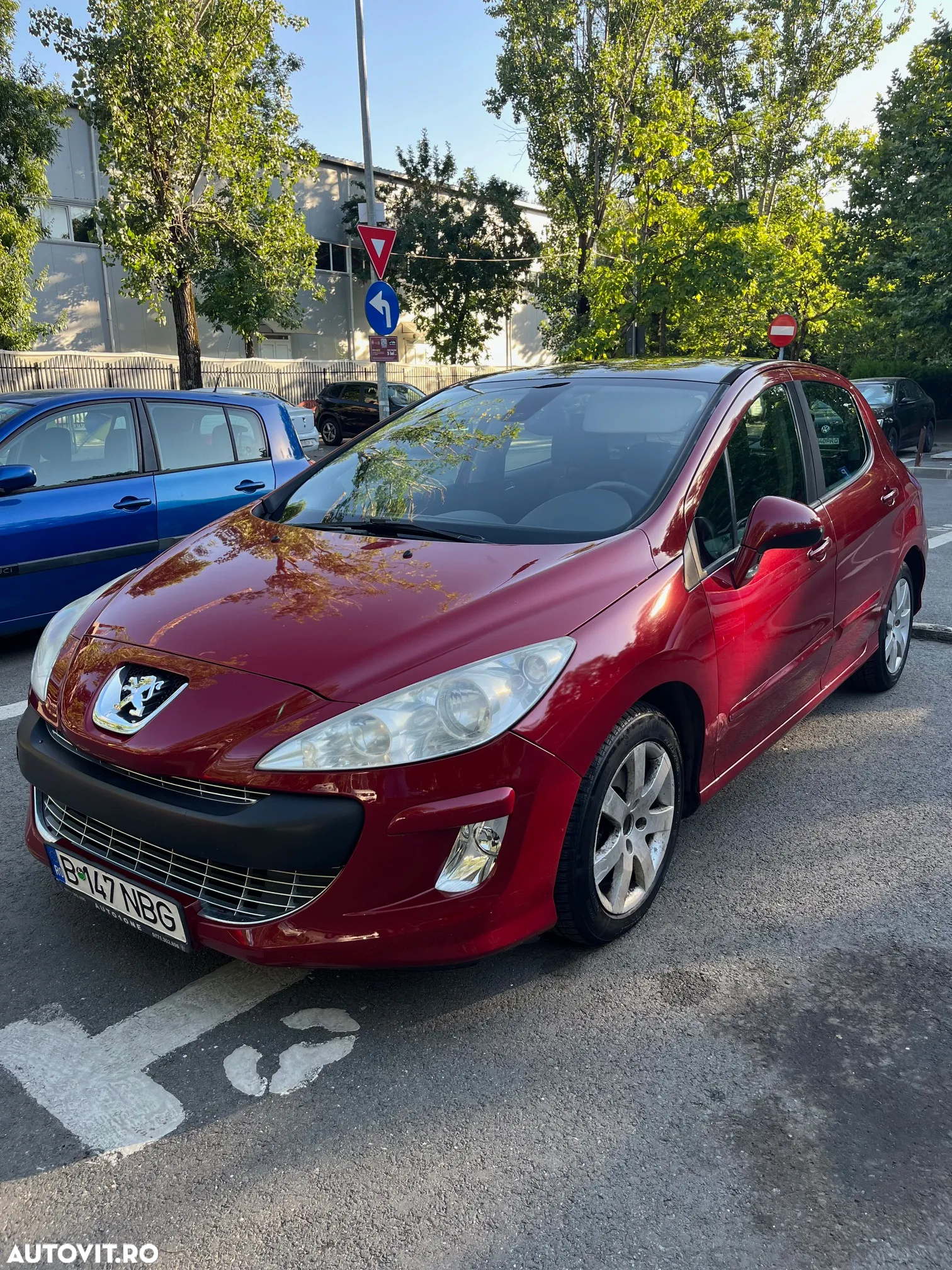 Peugeot 308 1.6HDi Premium Pack Aut - 2