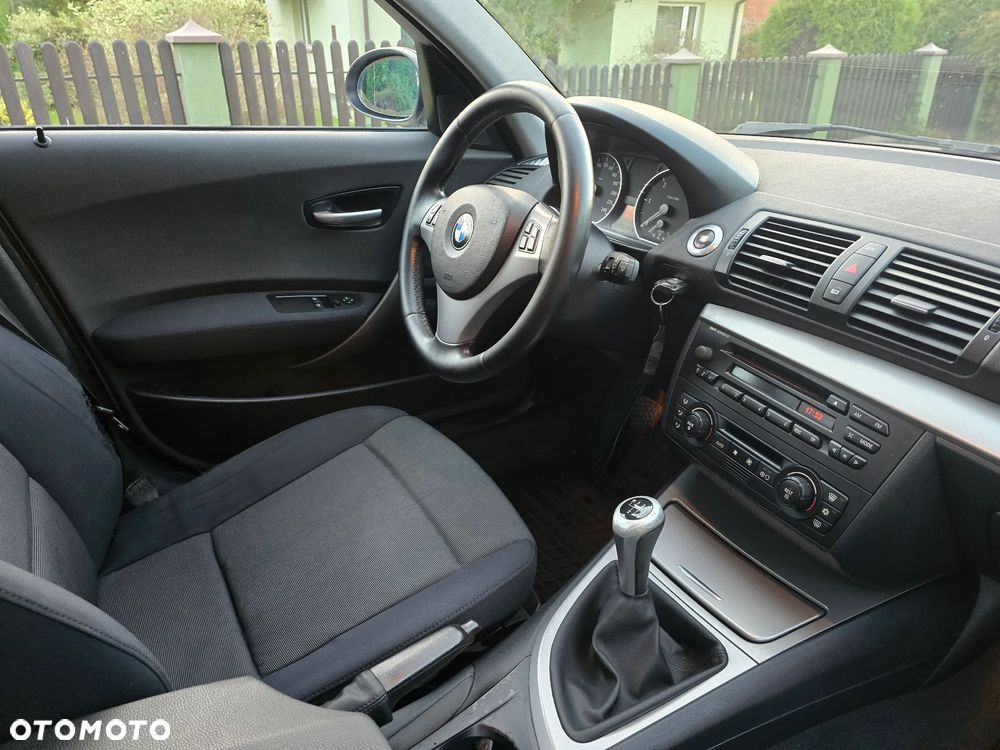 BMW Seria 1 118d - 22