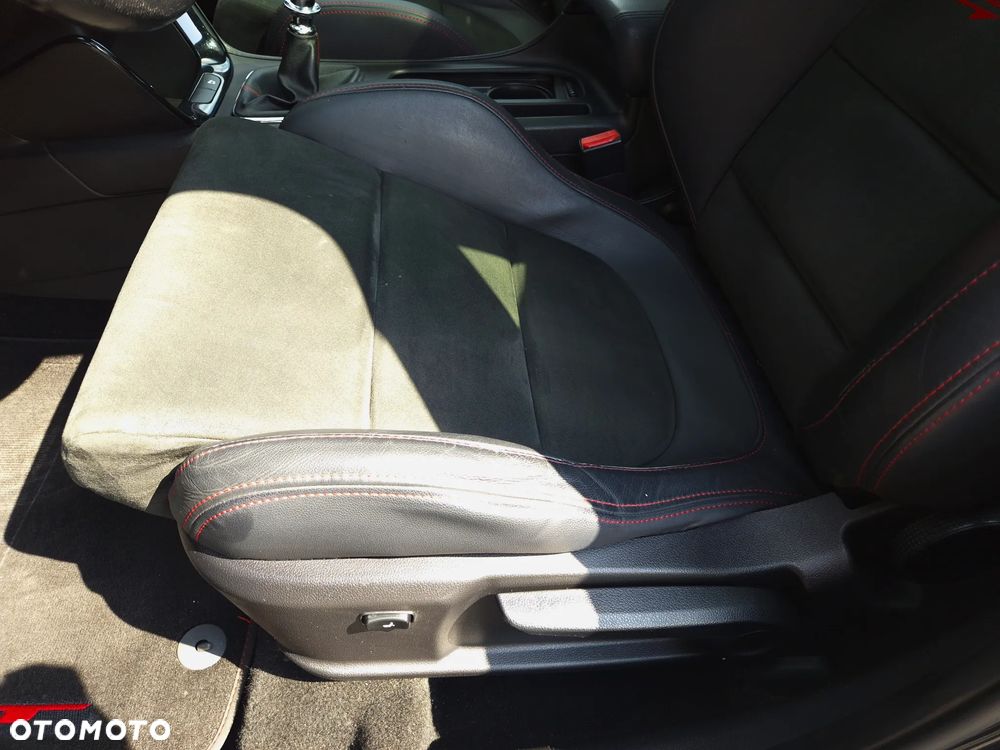 Kia Ceed 1.6 T-GDI GT-Track - 17
