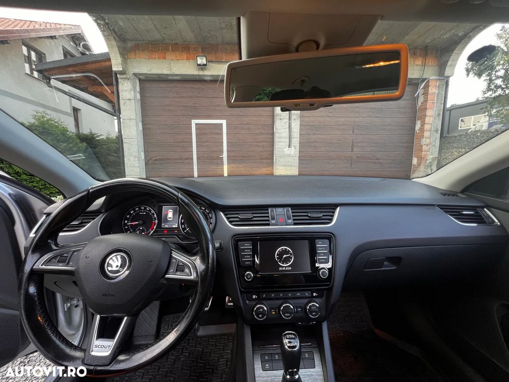 Skoda Octavia 2.0 TDI 4x4 DSG Scout - 11