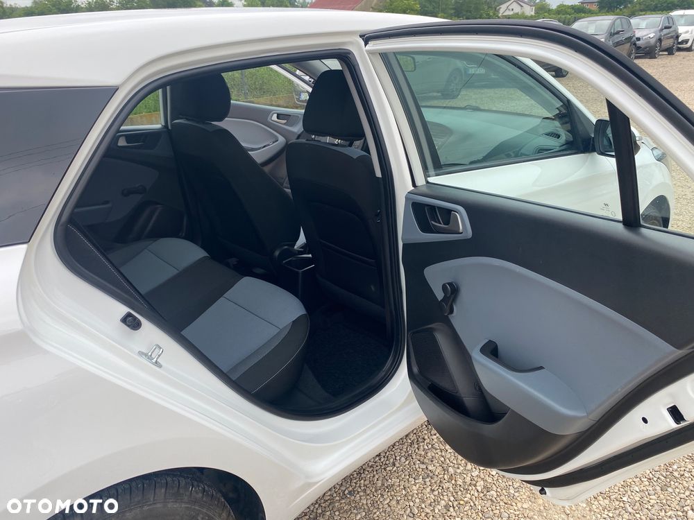 Hyundai i20 1.2 Classic Plus - 18