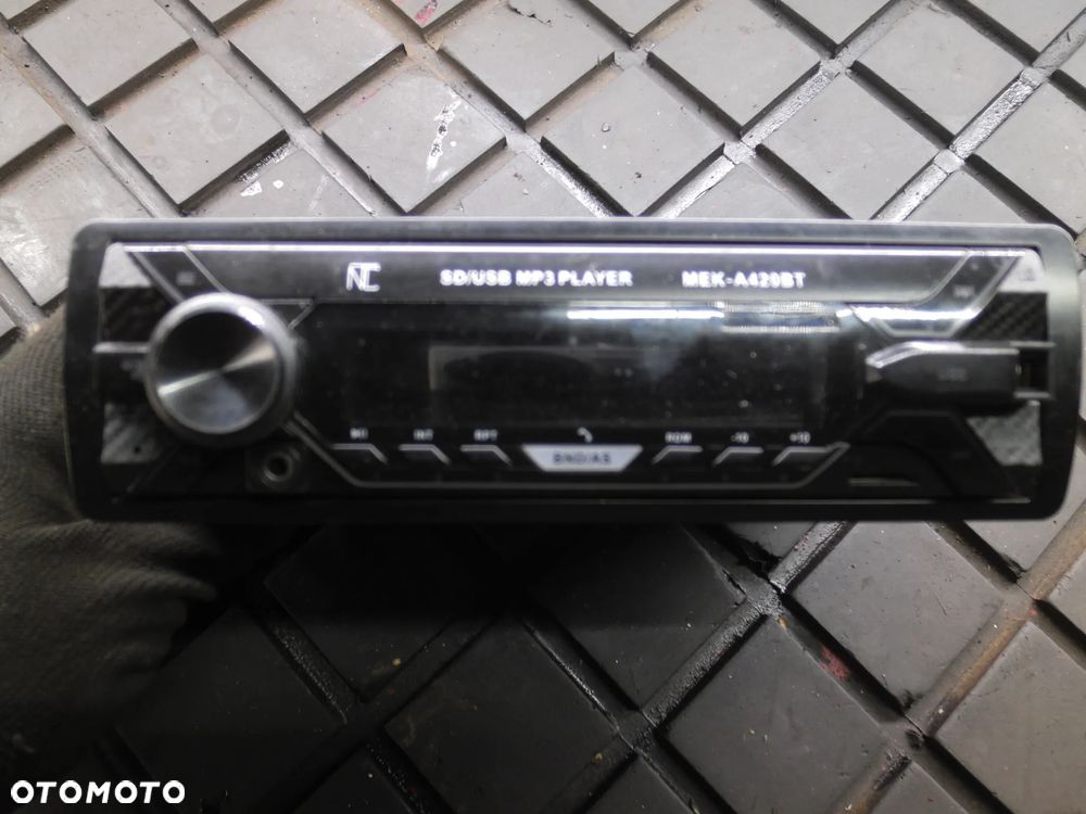 Radioodtwarzacz sam. MEK-A420BT - 1