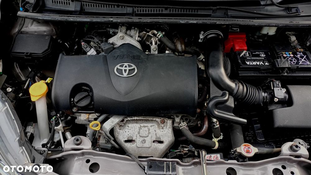 Toyota Yaris 1.5 Active - 17