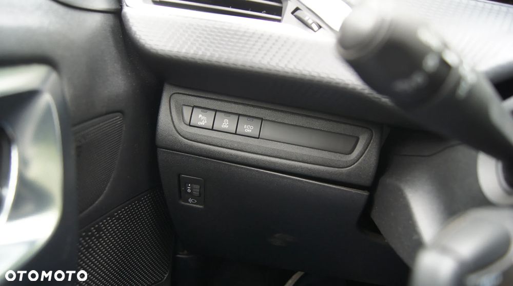 Peugeot 2008 PureTech 110 Stop&Start Business-Line - 32