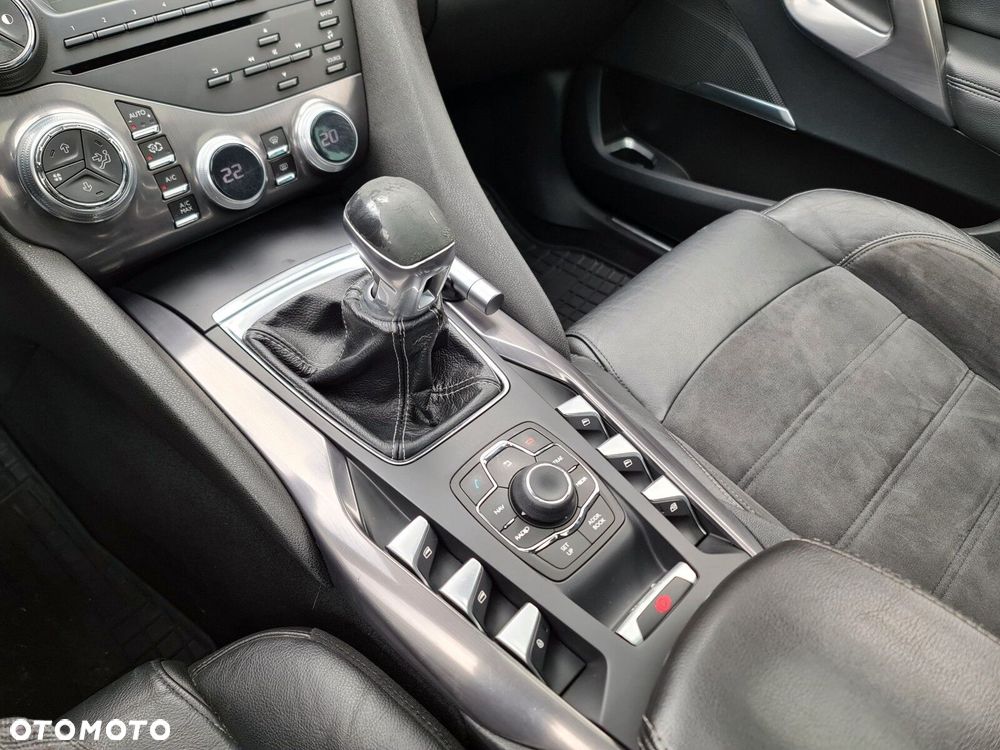 Citroën DS5 1.6 BlueHDi SoChic - 28