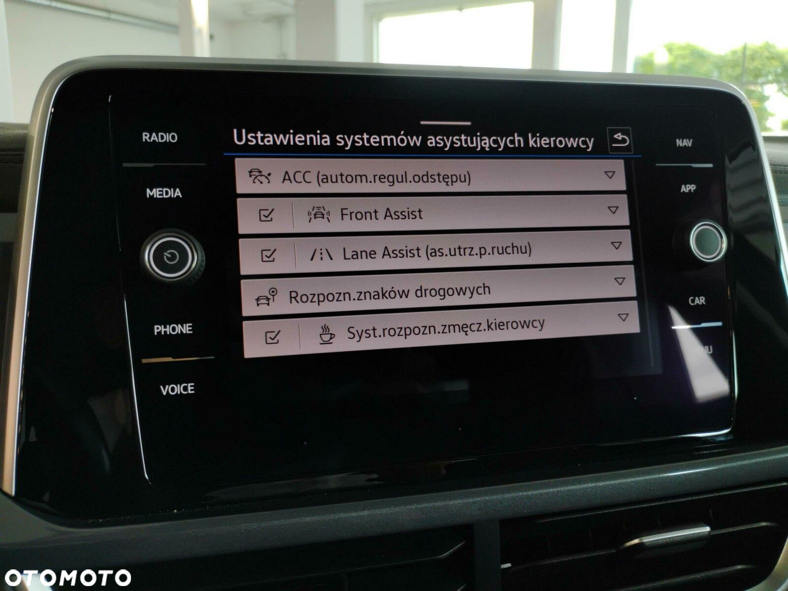 Volkswagen T-Roc 1.5 TSI Style DSG - 25