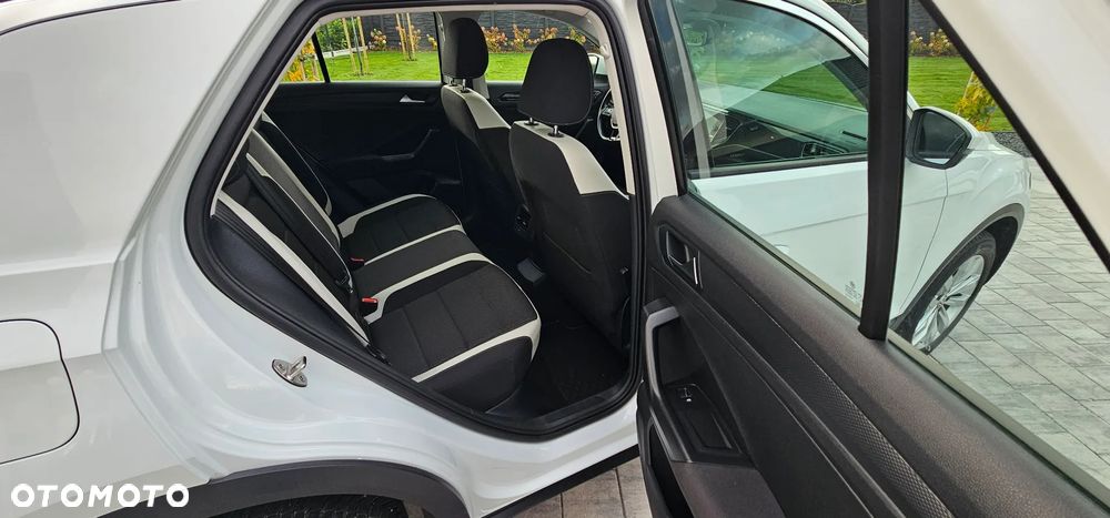 Volkswagen T-Roc - 14