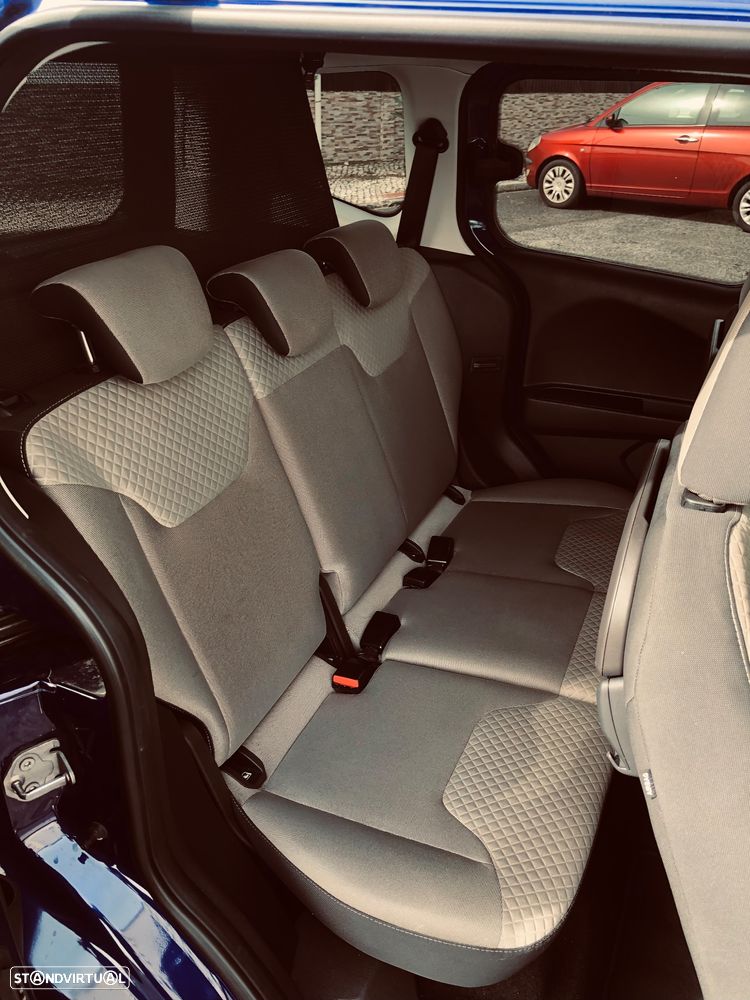 Ford Tourneo Courier 1.0 EcoBoost Titanium - 12