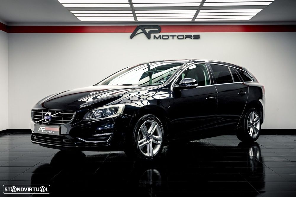 Volvo V60 2.4 D6 Momentum AWD Phev - 1