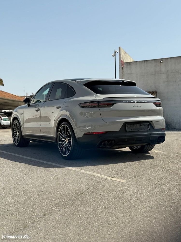Porsche Cayenne E-Hybrid - 2