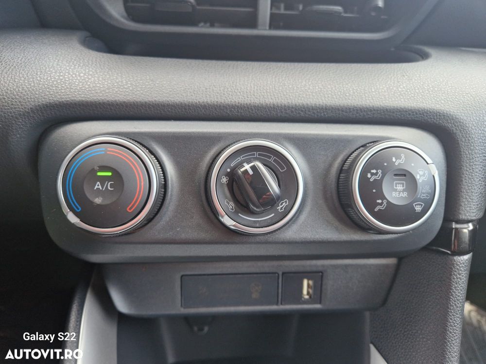 Toyota Yaris 1.5 MT Active - 17