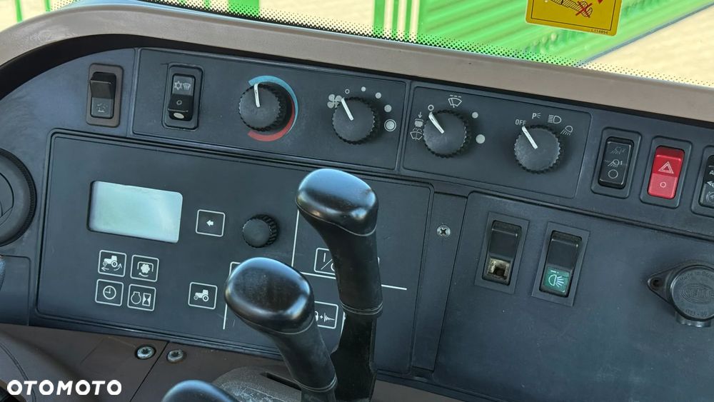 John Deere 7720 - 15