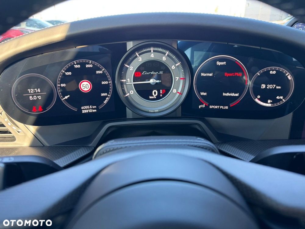 Porsche 911 Turbo S - 15