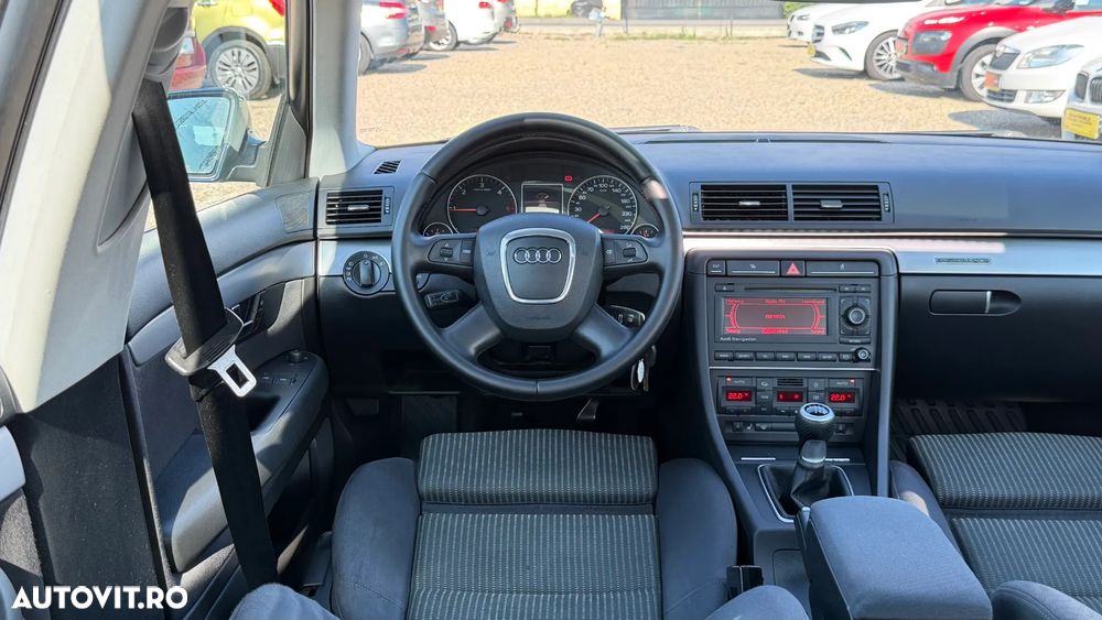 Audi A4 Limuzina 2.0 TDI DPF quattro - 8