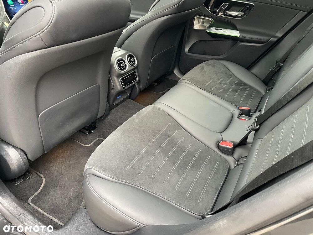 Mercedes-Benz GLC - 10