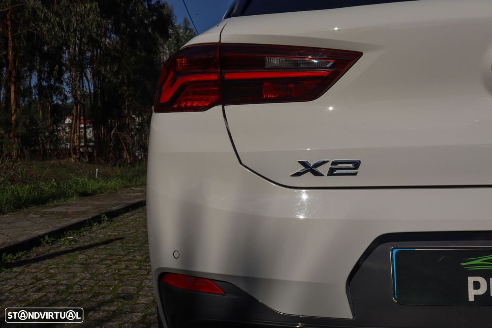 BMW X2 25 e xDrive Pack M - 26