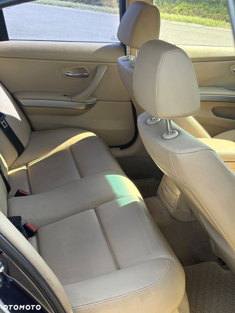 BMW Seria 3 - 11