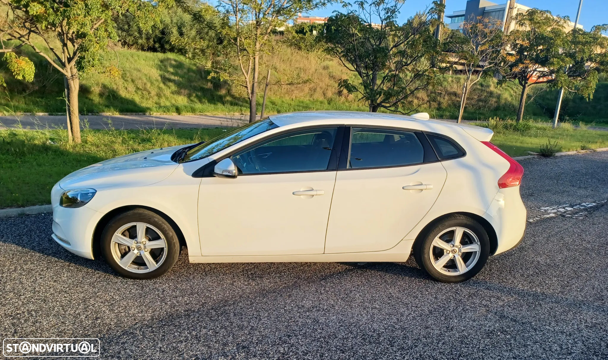 Volvo V40 1.5 T3 Sport Edition Geartronic - 11